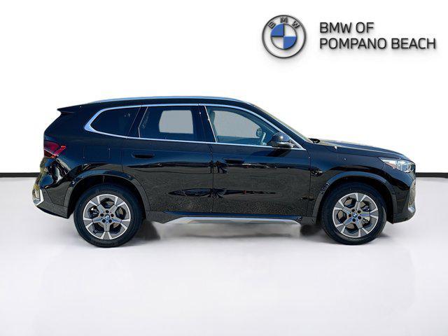 new 2025 BMW X1 car, priced at $45,625