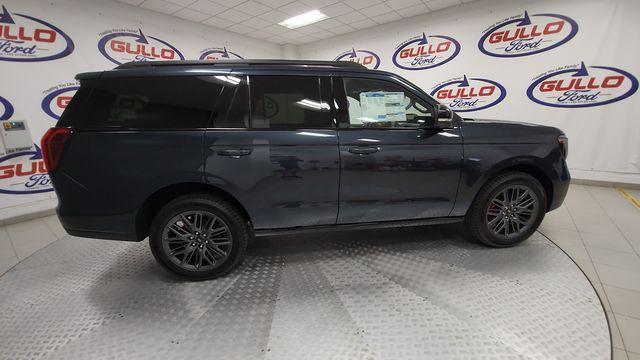 new 2025 Ford Expedition car, priced at $81,107