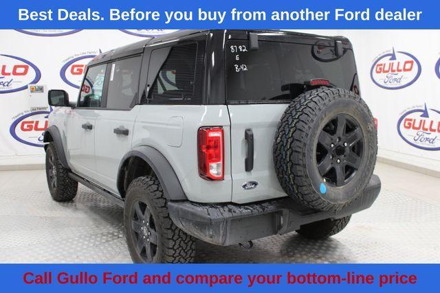 new 2024 Ford Bronco car, priced at $45,687