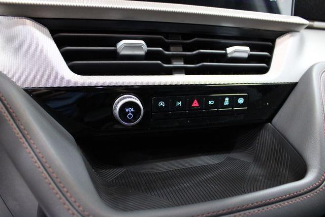 new 2025 Ford Explorer car, priced at $39,923