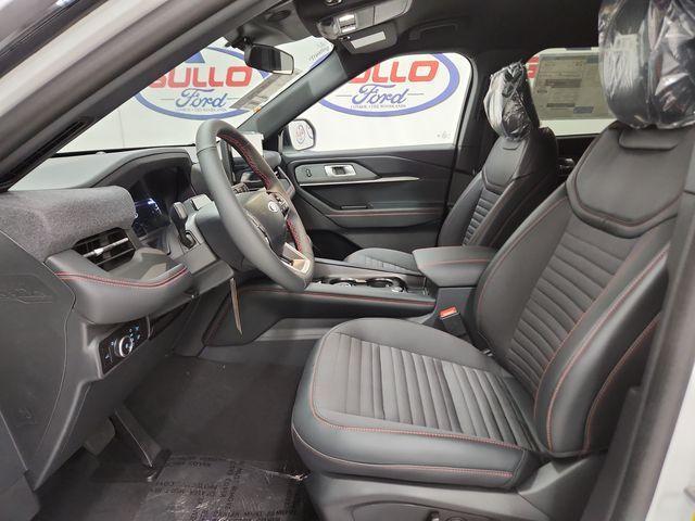 new 2025 Ford Explorer car, priced at $40,976