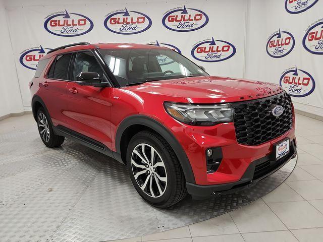 new 2025 Ford Explorer car, priced at $40,706