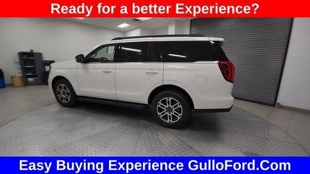 new 2025 Ford Expedition car, priced at $69,355