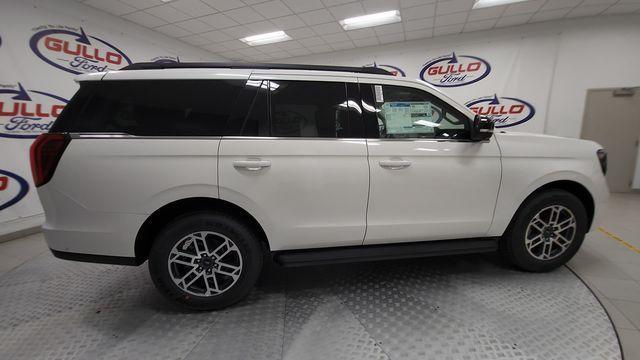 new 2025 Ford Expedition car, priced at $69,355