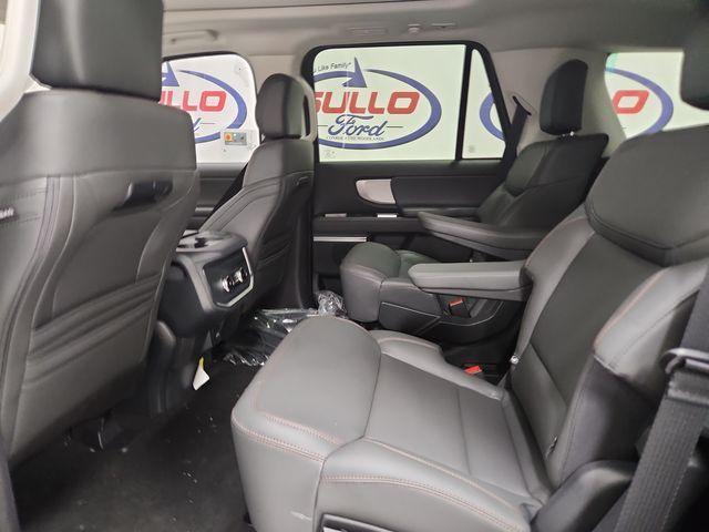 new 2025 Ford Expedition car, priced at $68,360