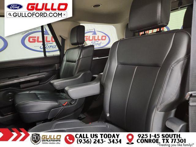 used 2023 Ford Expedition car, priced at $42,874