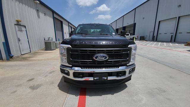 new 2025 Ford F-350 car, priced at $71,290