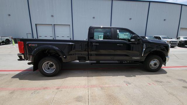 new 2025 Ford F-350 car, priced at $71,290