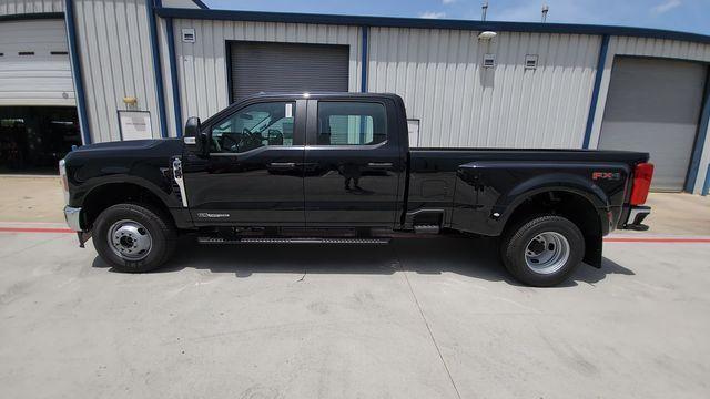 new 2025 Ford F-350 car, priced at $71,290