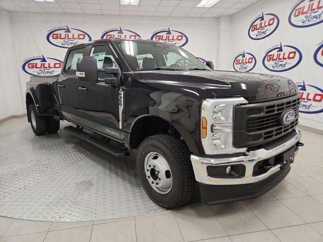 new 2025 Ford F-350 car, priced at $71,290