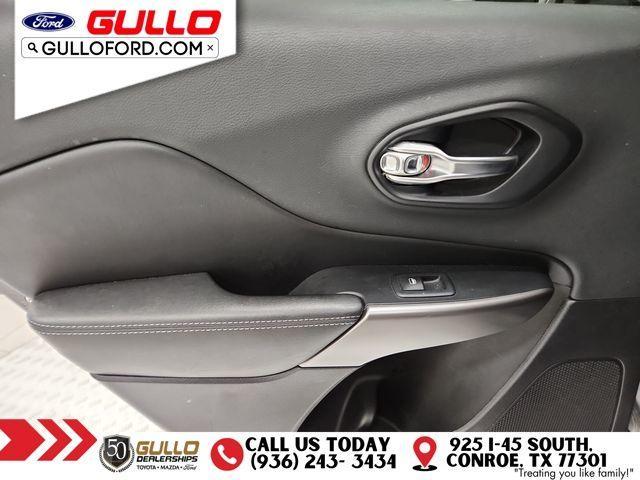 used 2019 Jeep Cherokee car, priced at $16,888