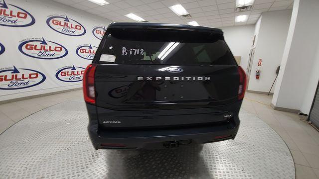 new 2025 Ford Expedition Max car, priced at $71,555