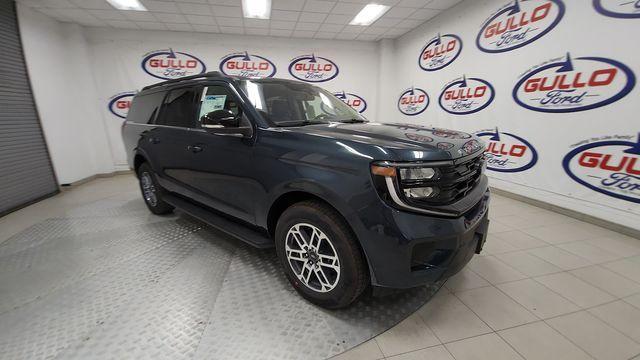 new 2025 Ford Expedition Max car, priced at $71,555