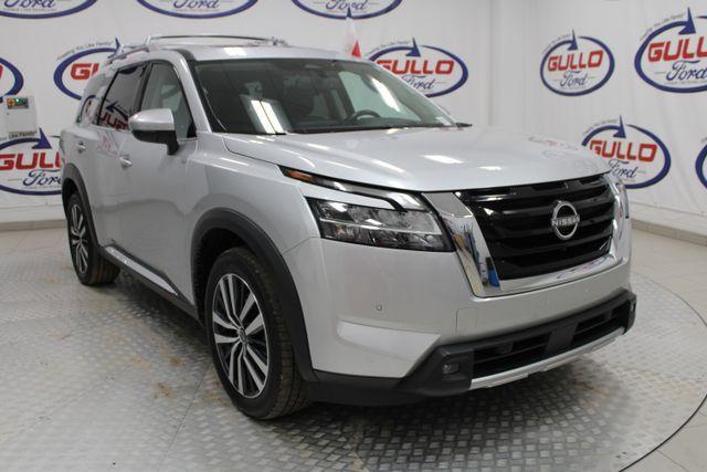 used 2022 Nissan Pathfinder car, priced at $35,295