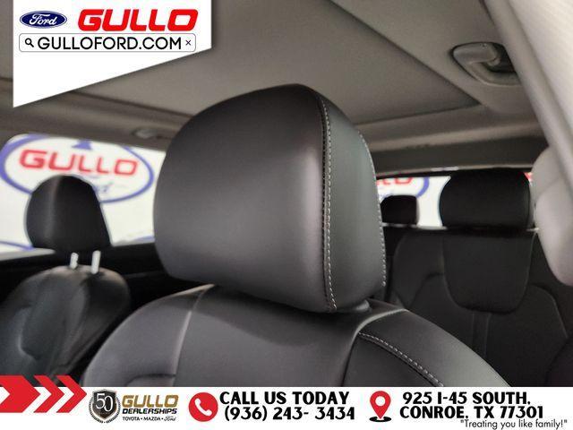 used 2023 Kia Sorento car, priced at $33,991