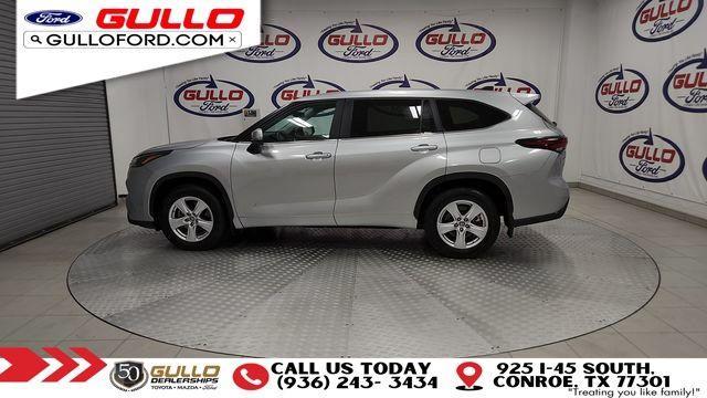 used 2024 Toyota Highlander car, priced at $30,487