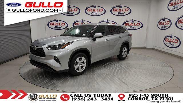 used 2024 Toyota Highlander car, priced at $30,487