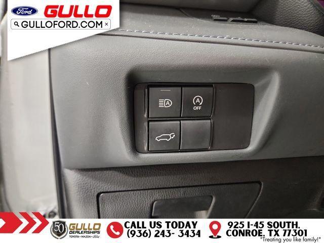 used 2024 Toyota Highlander car, priced at $30,487