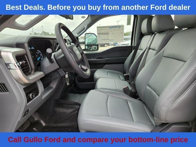 new 2025 Ford F-250 car, priced at $66,490