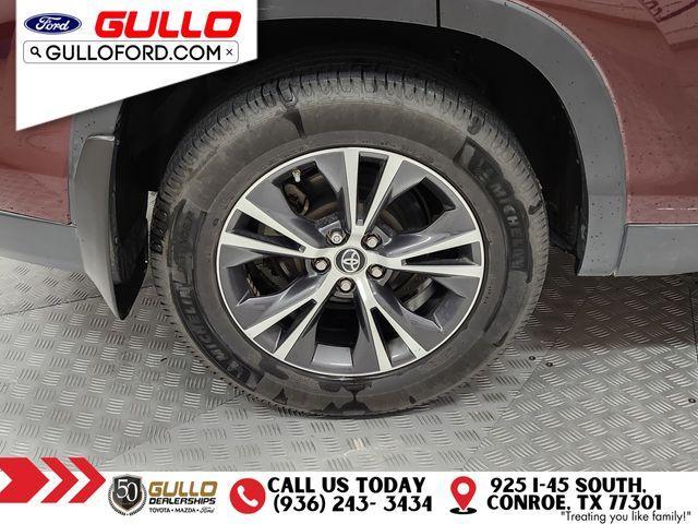 used 2019 Toyota Highlander car, priced at $23,777