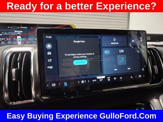 new 2025 Ford Expedition car, priced at $78,615