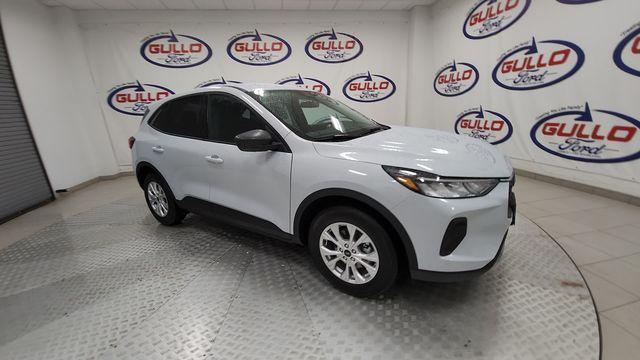 new 2025 Ford Escape car, priced at $27,757