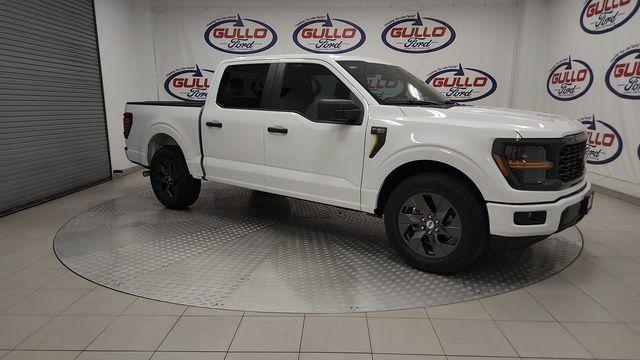 new 2025 Ford F-150 car, priced at $38,900