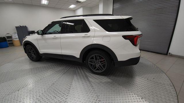 new 2025 Ford Explorer car, priced at $54,224