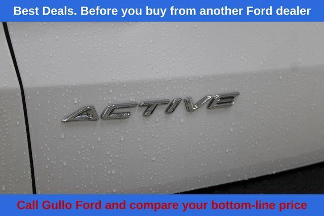 new 2025 Ford Escape car, priced at $24,000