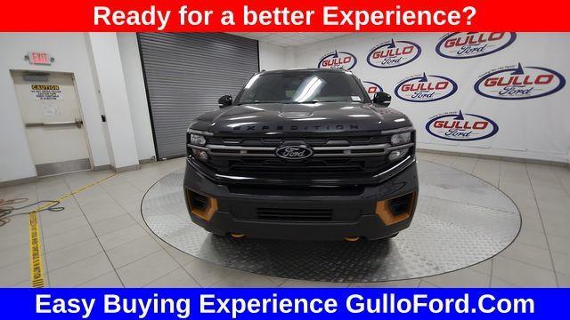 new 2025 Ford Expedition car, priced at $83,670