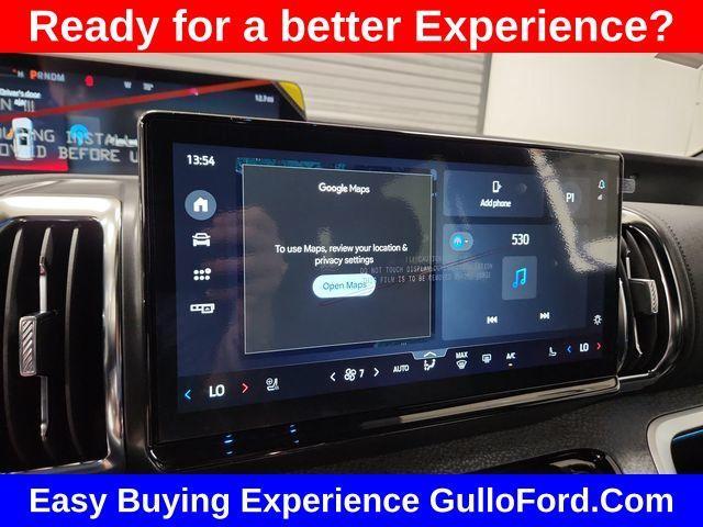 new 2025 Ford Expedition car, priced at $83,670