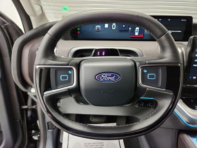 new 2025 Ford Expedition car, priced at $87,295