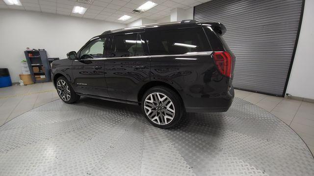 new 2025 Ford Expedition car, priced at $87,295