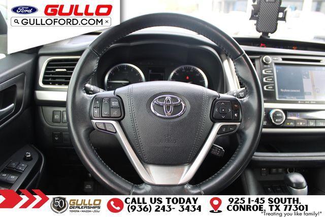 used 2018 Toyota Highlander car, priced at $25,395