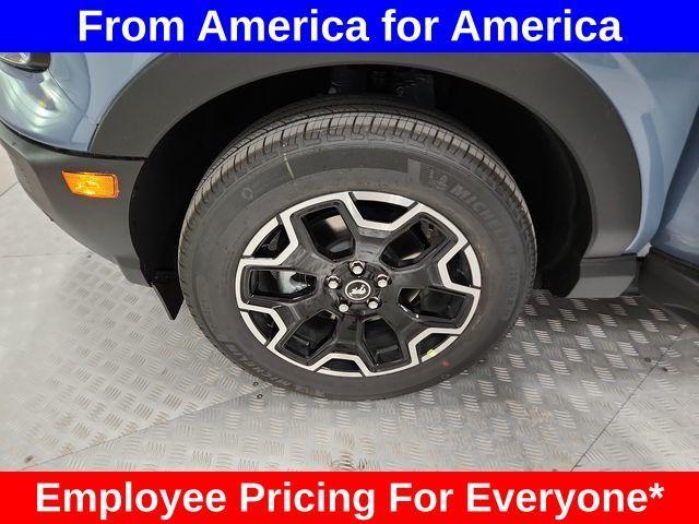 new 2025 Ford Bronco Sport car, priced at $35,658