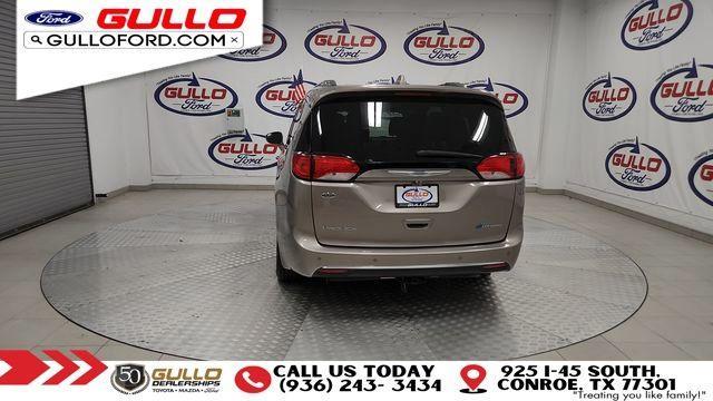 used 2018 Chrysler Pacifica Hybrid car, priced at $16,824