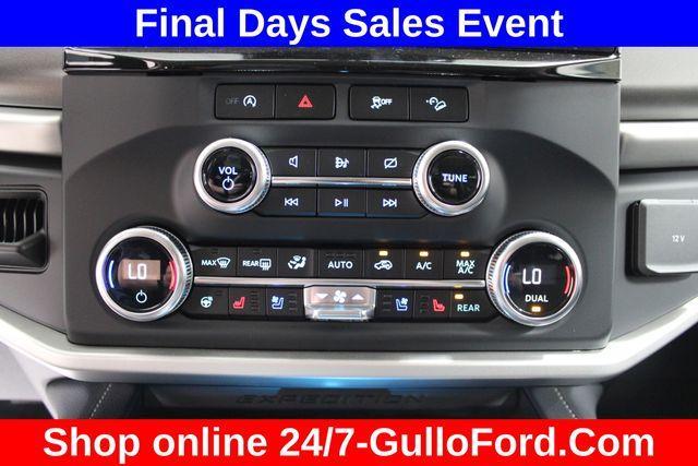 new 2024 Ford Expedition Max car, priced at $60,412