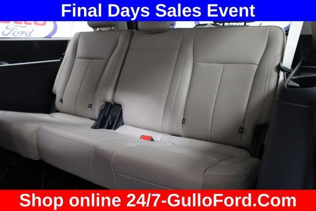 new 2024 Ford Expedition Max car, priced at $60,066