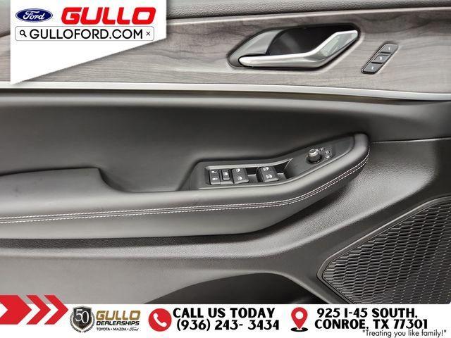 used 2025 Jeep Grand Cherokee car, priced at $42,995