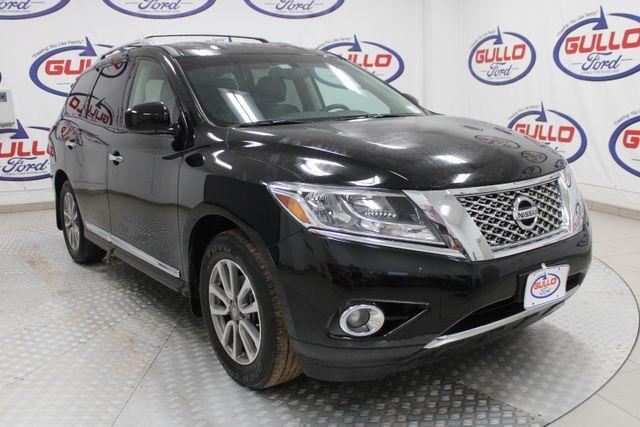 used 2014 Nissan Pathfinder car, priced at $13,895