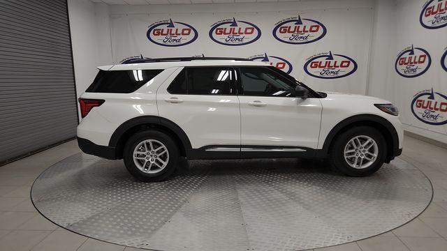 new 2025 Ford Explorer car, priced at $39,954