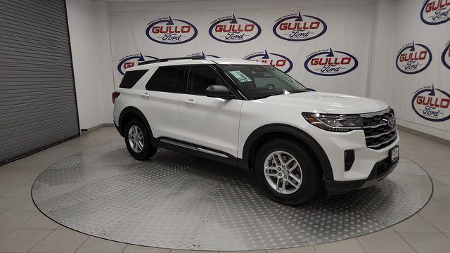 new 2025 Ford Explorer car, priced at $39,954