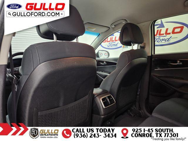 used 2016 Kia Sorento car, priced at $9,482