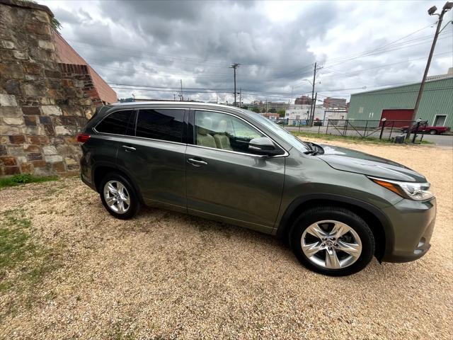 used 2017 Toyota Highlander car, priced at $21,959