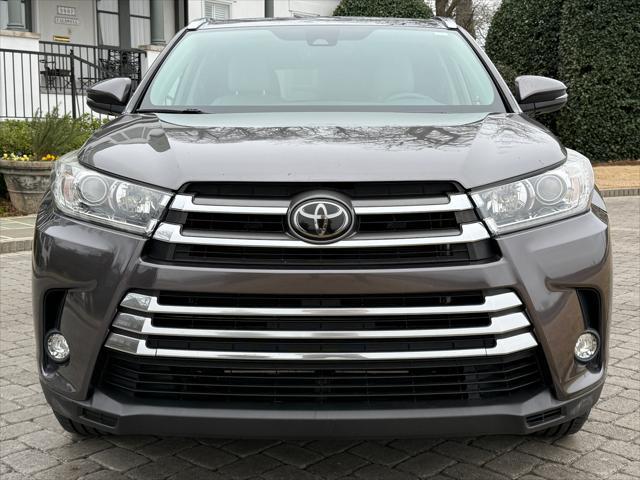 used 2018 Toyota Highlander car, priced at $22,959