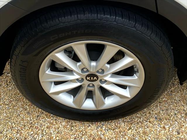 used 2019 Kia Sorento car, priced at $11,959