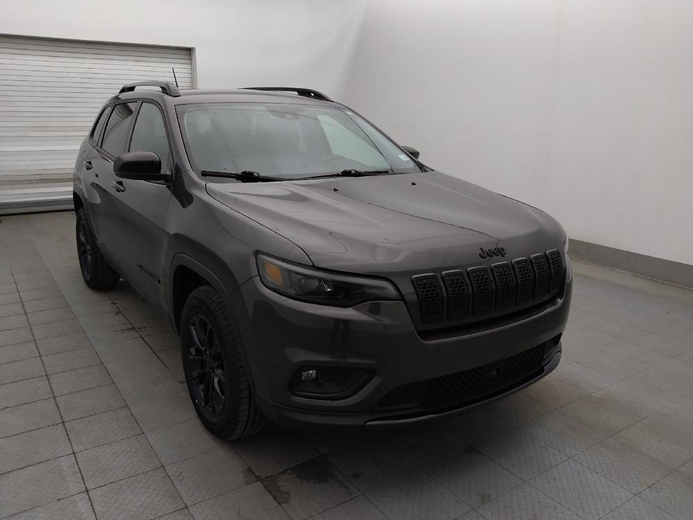 used 2023 Jeep Cherokee car, priced at $27,095