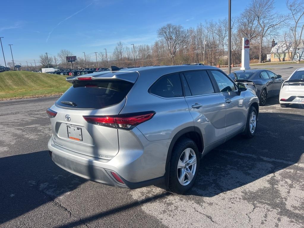 used 2023 Toyota Highlander car, priced at $34,900