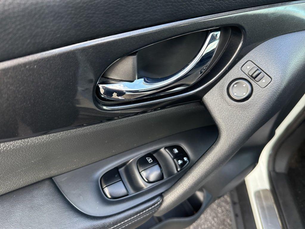 used 2017 Nissan Rogue car, priced at $12,995