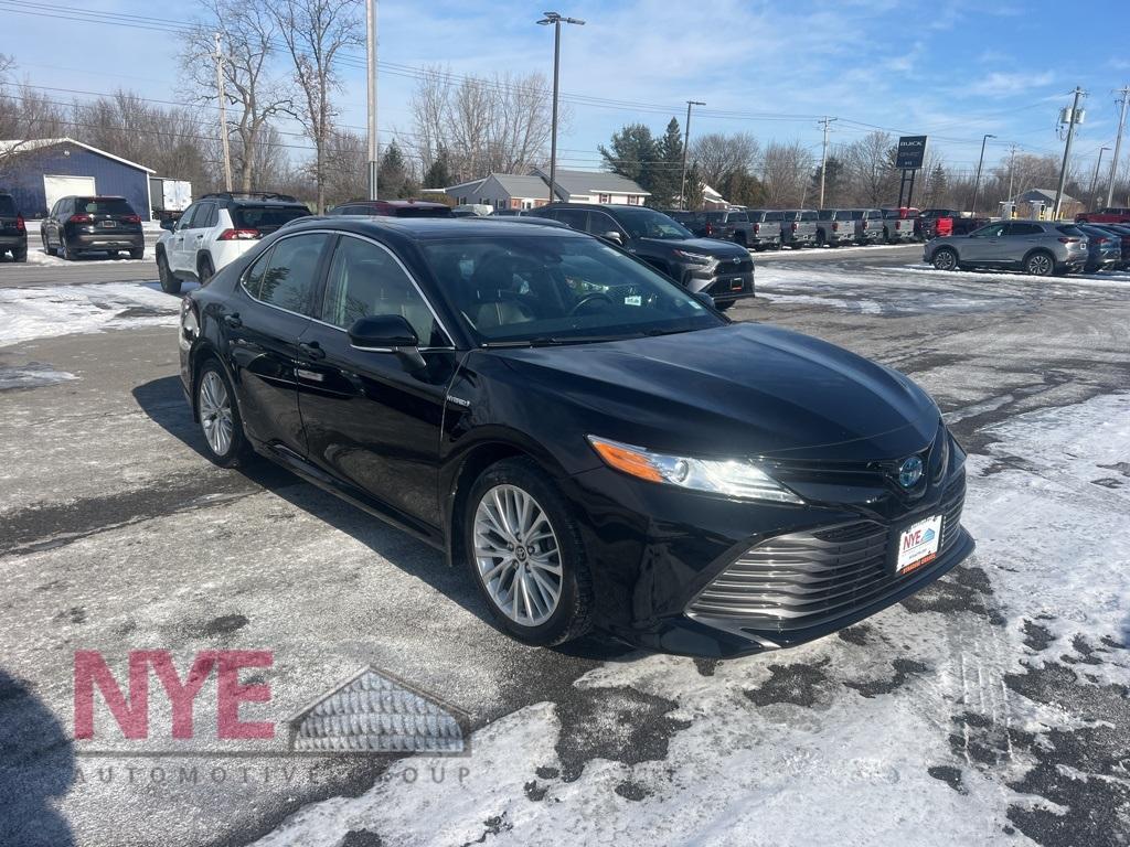 used 2020 Toyota Camry Hybrid car, priced at $22,900